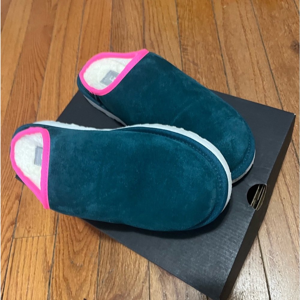 CLASSIC SLIP-ONS - Picture 2 of 3